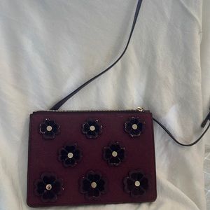 Crossbody clutch brown with leather flowers on front